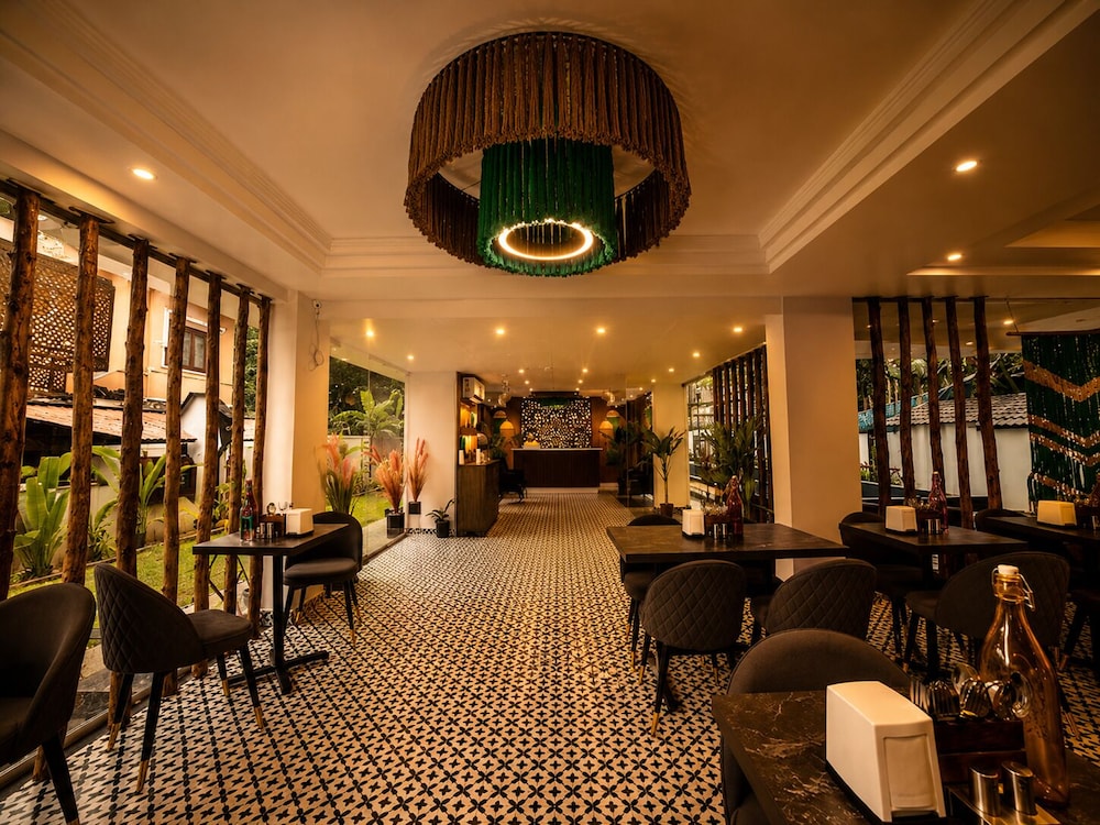 HUE GUH The Porto Candolim 23/31
