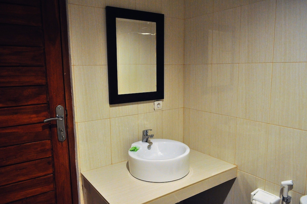 Hotel Arsa Santhi Nusa Penida 48/50