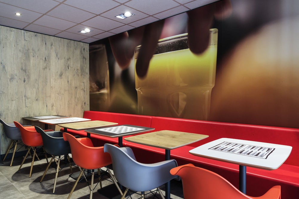 Ibis La Rochelle Centre Historique Hotel 41/56
