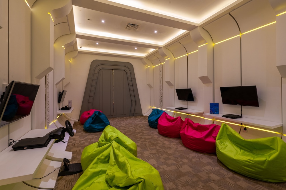 Vouk Hotel And Suites 46/71