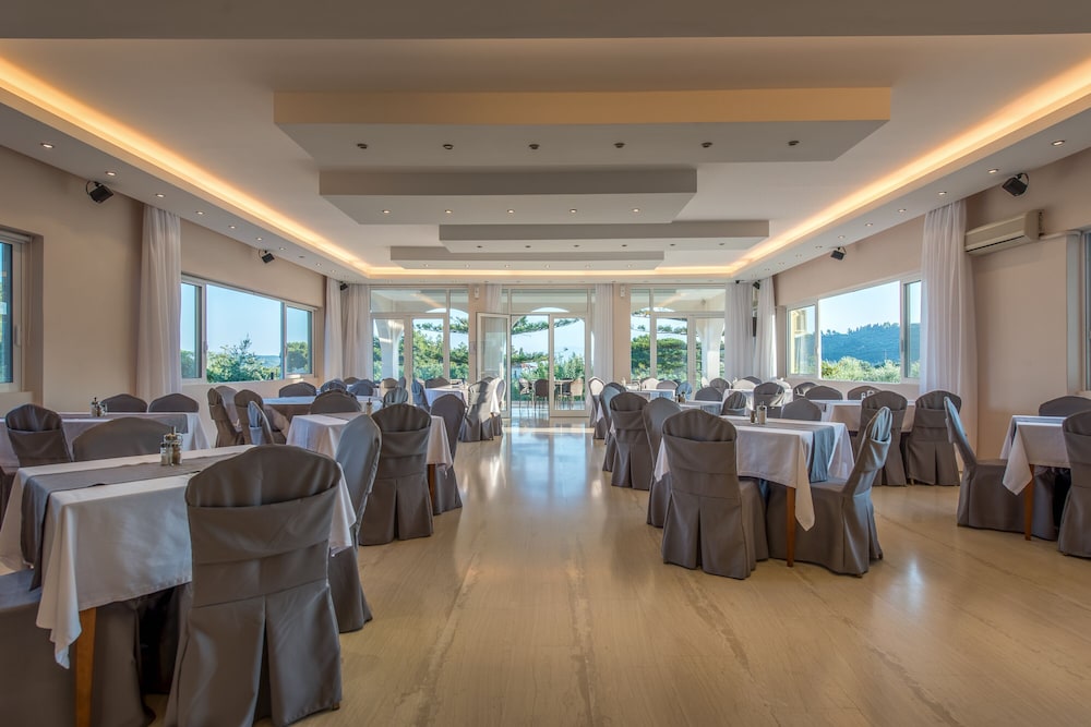 Varres Hotel 29/50