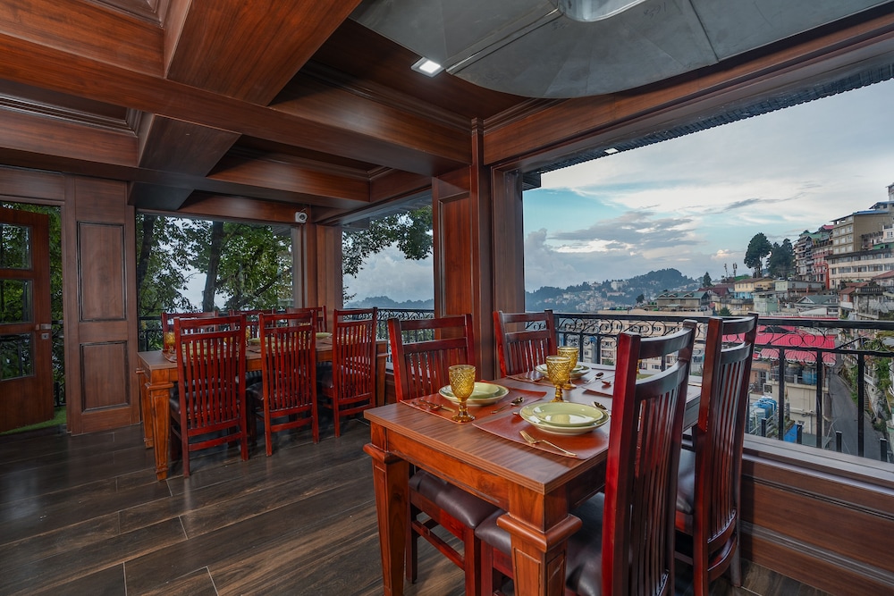 The West Gate Posada By Summit Darjeeling 36/50