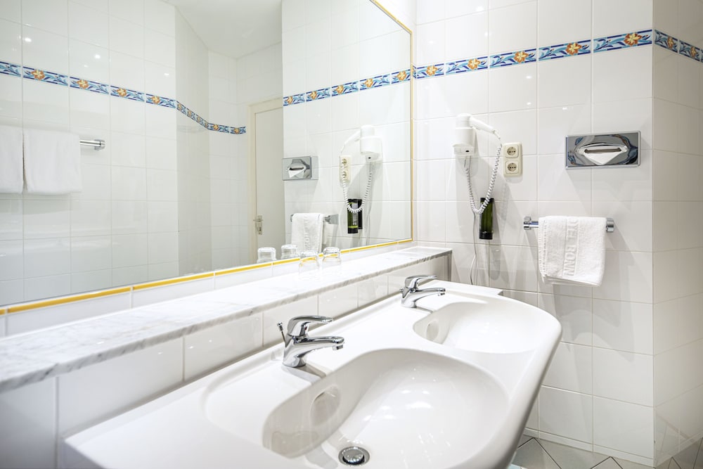 ACHAT Sternhotel Bonn 40/47