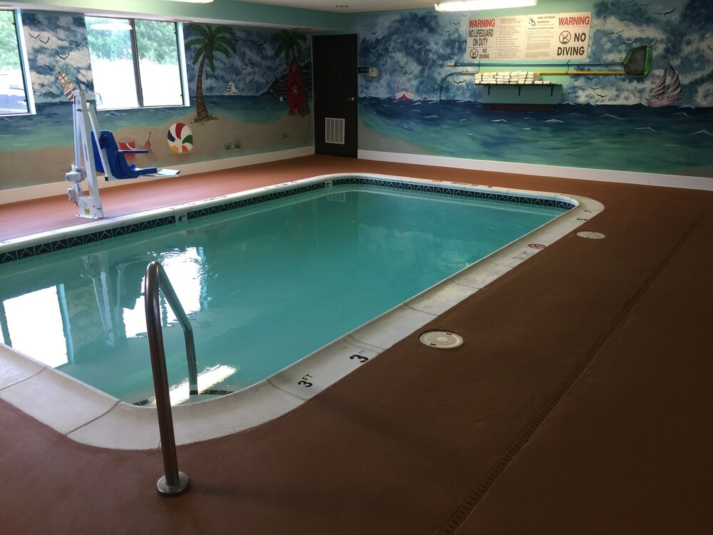 Super 8 By Wyndham Victoria/North/Mall Area 7/35