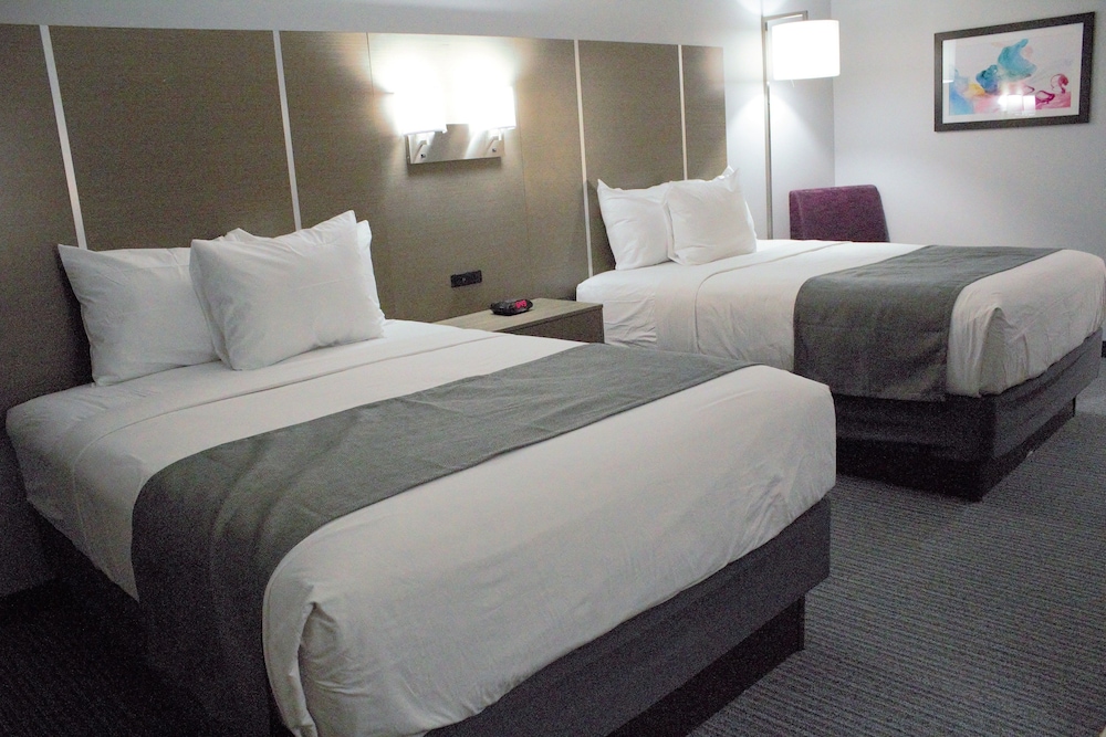 Days Inn & Suites by Wyndham Houston NW Cypress 8/26