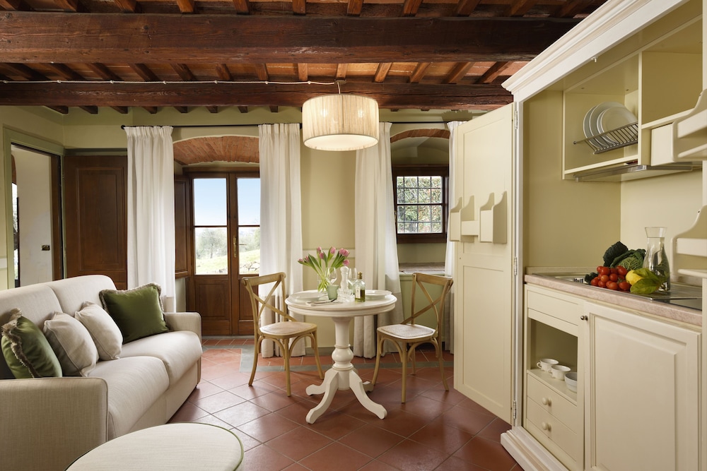 Borgo Antico Casalbosco 42/71