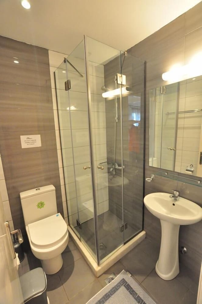 Hotel Acharavi Garden 25/26