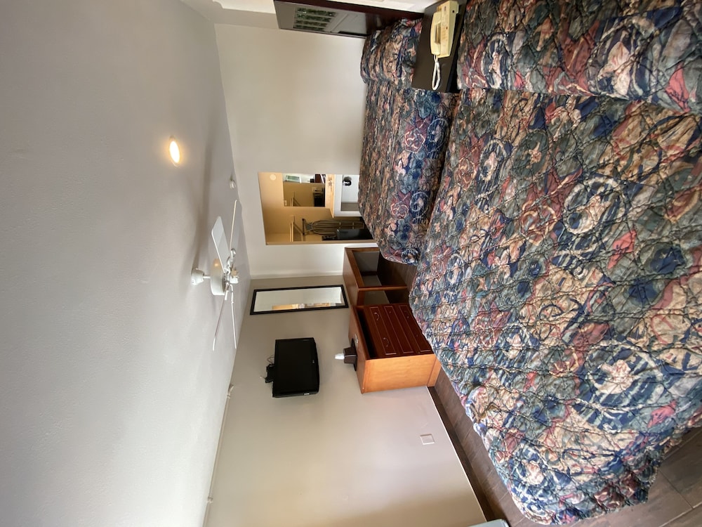 Studio6 Hemet, CA 13/51
