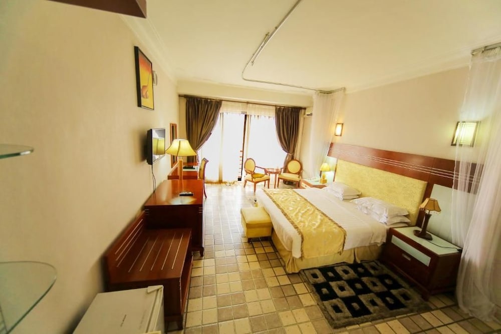 Hotel Africana 31/65
