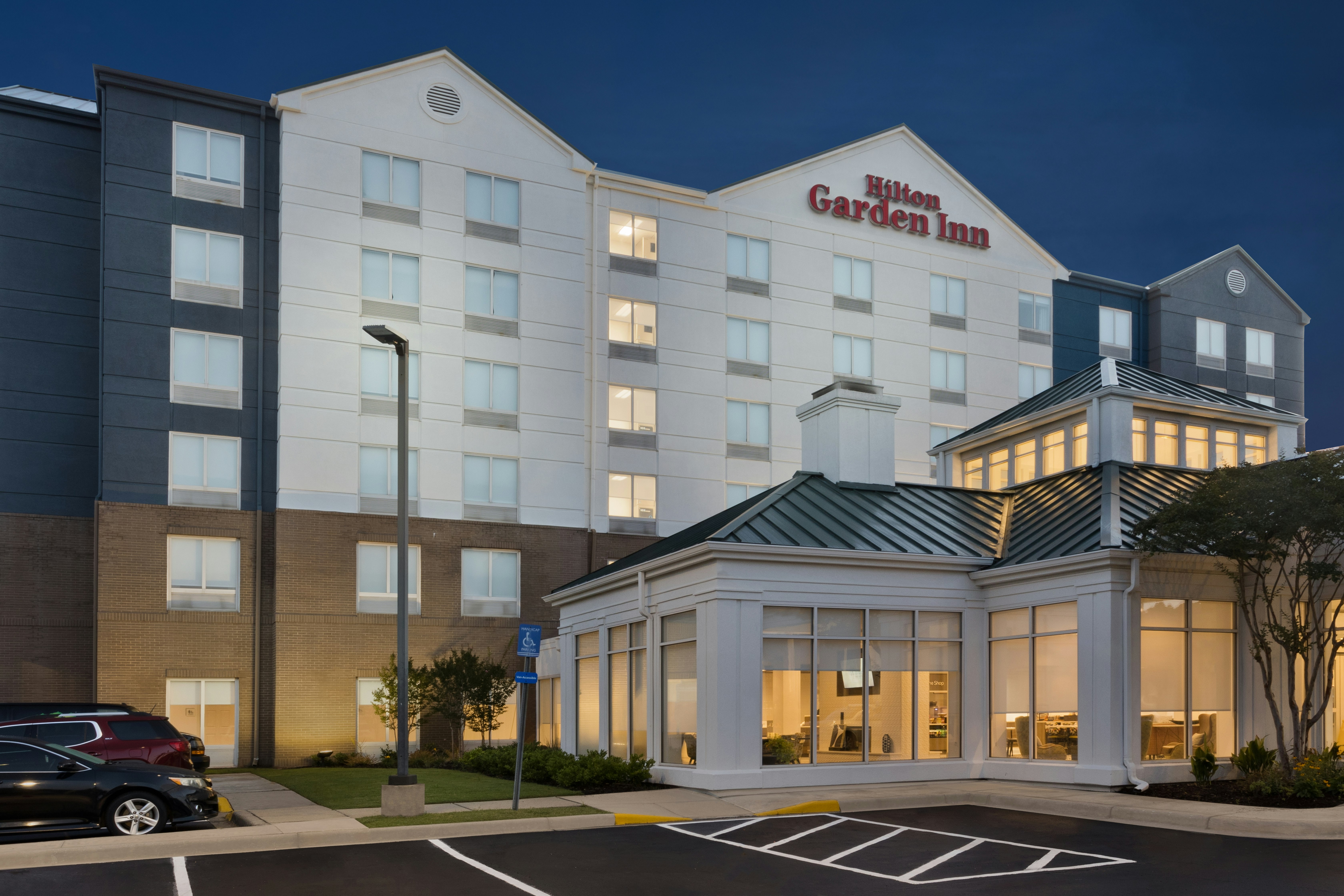 Hilton Garden Inn Birmingham Lakeshore Drive 25/27
