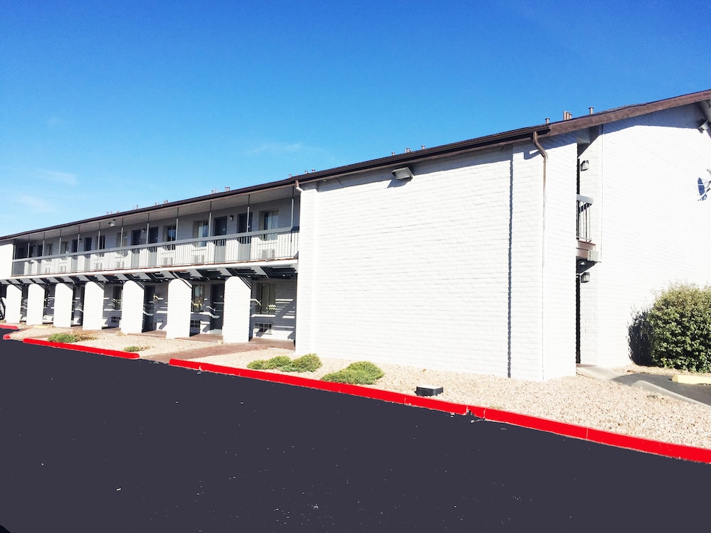 Days Inn by Wyndham Albuquerque Northeast 2/45
