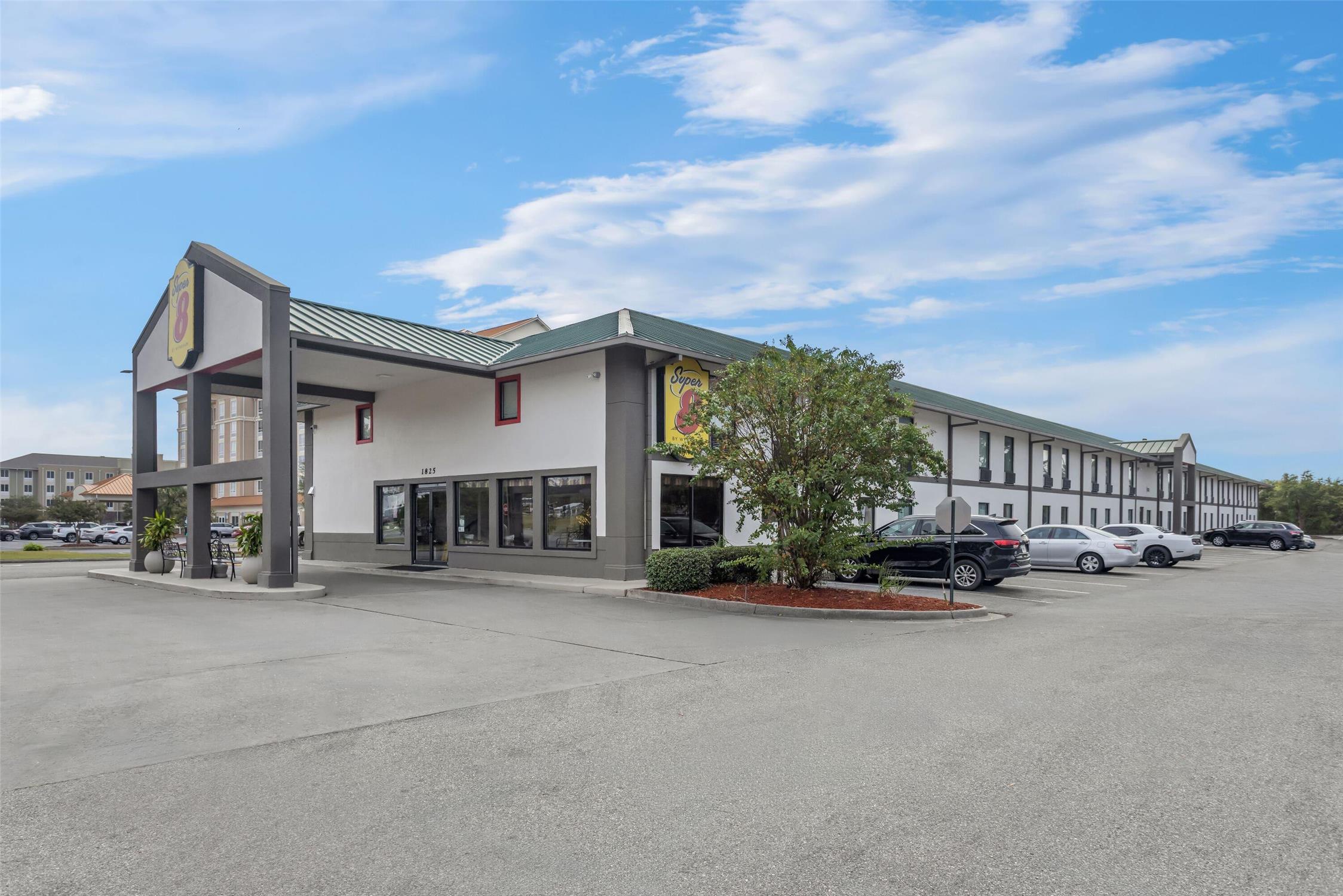 Super 8 By Wyndham Valdosta Conf Center Area 29/37