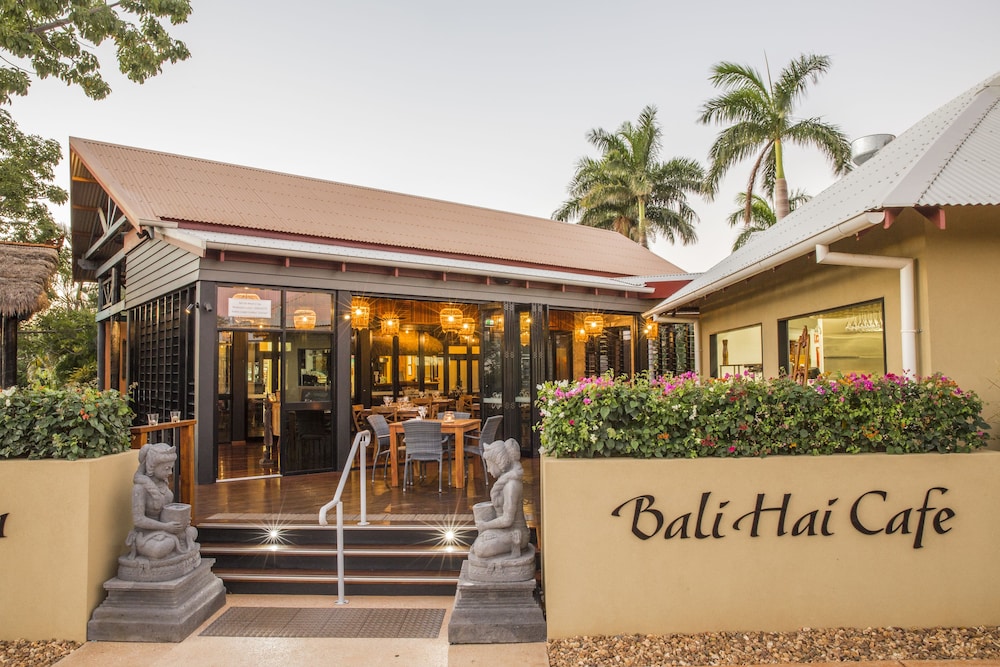 Bali Hai Resort 5/78