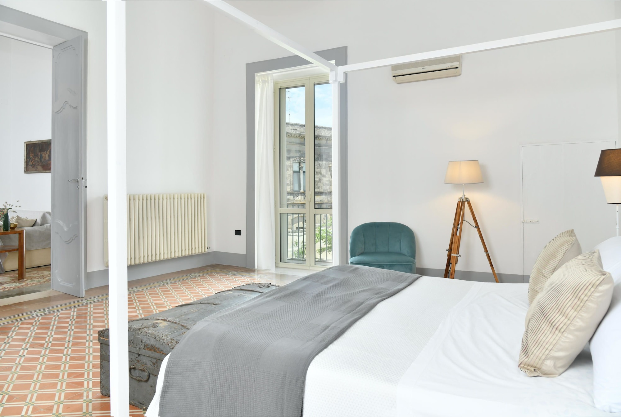 SUITE, QUEEN BED, GARDEN VIEW, SOFA
