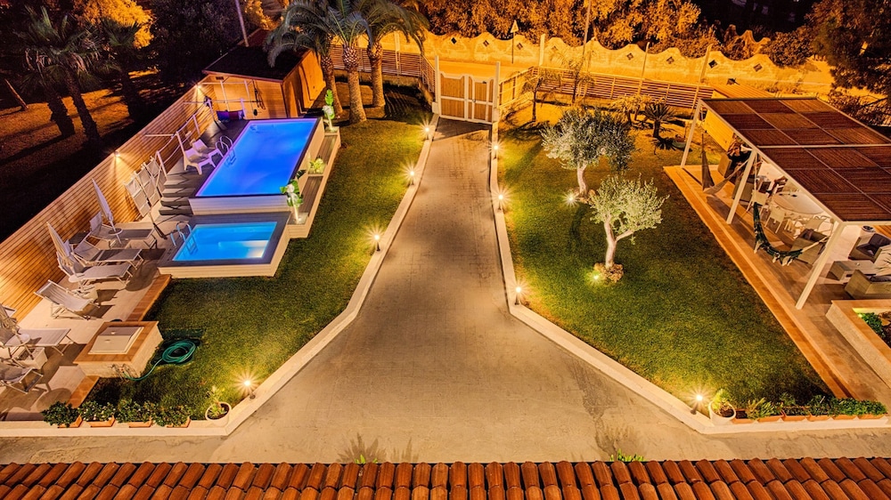 Sunset Bed And Breakfast Villa 6/56
