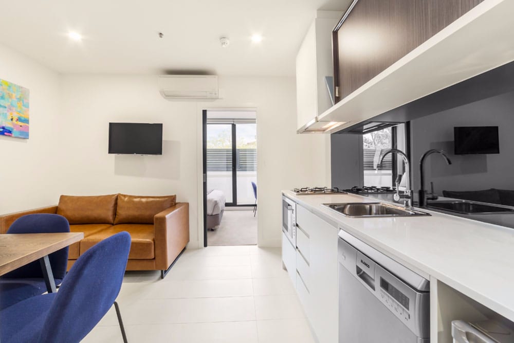 Whitehorse Apartment Hotel 39/47