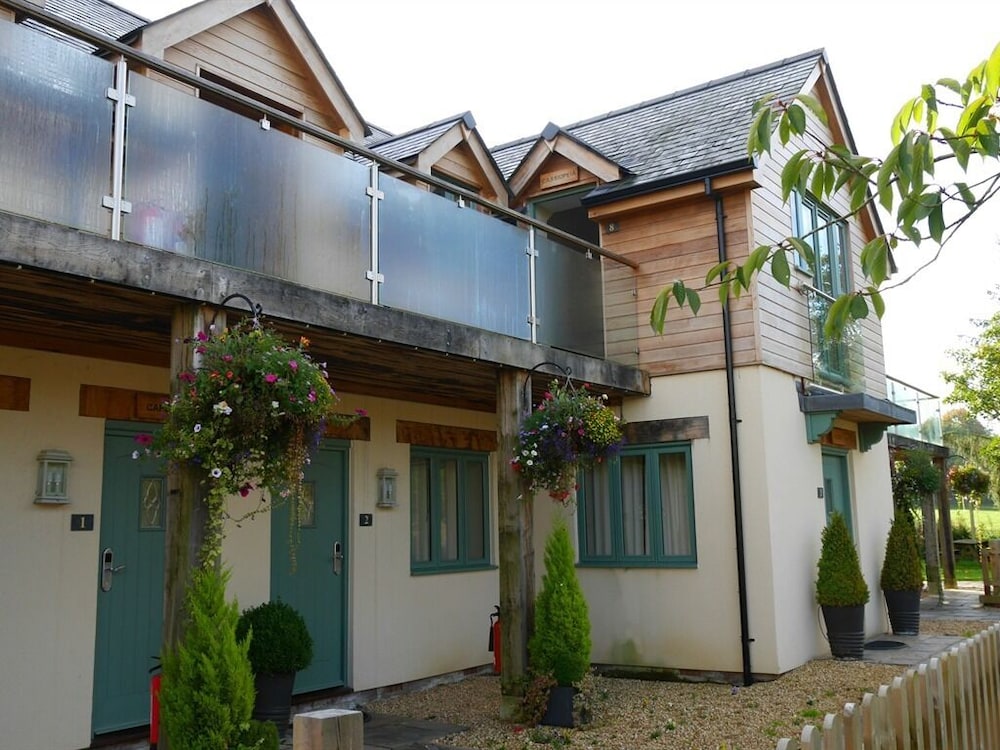 The Sun Inn 1/56