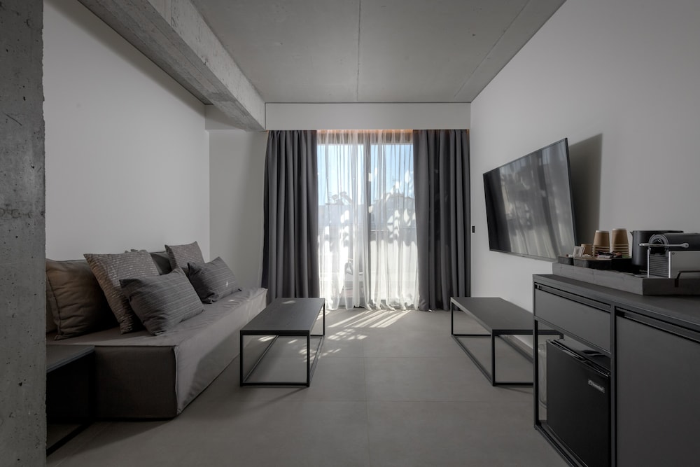 Essence Suites Rhodes 15/32