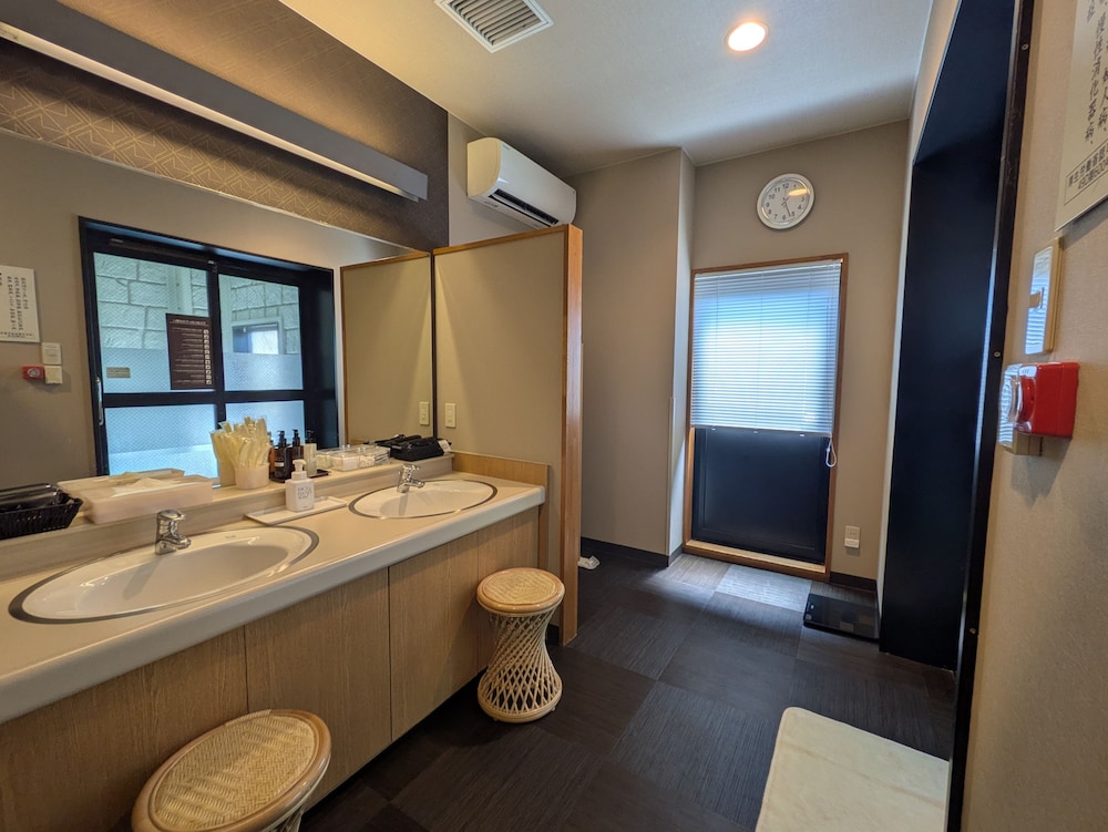 Hotel Route-Inn Nagaizumi Numazu Inter 1 66/67