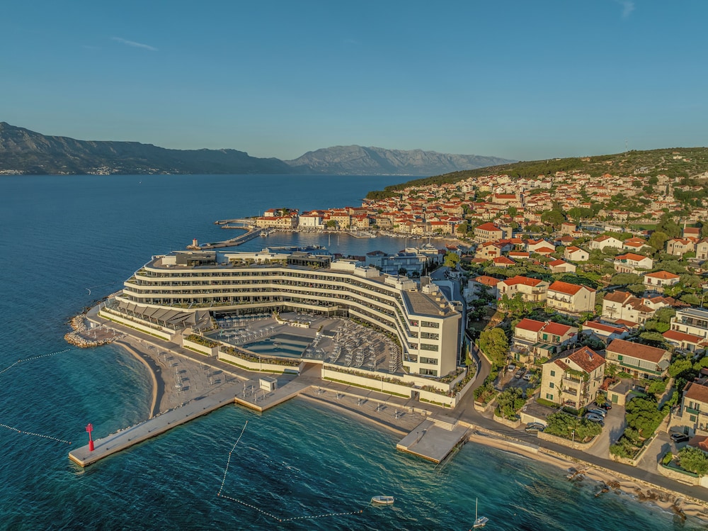 Grand Hotel View 78/86