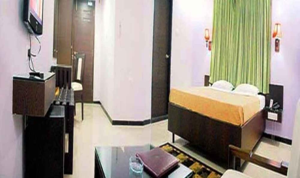 Hotel Simran Heritage Pvt. Ltd. 17/55
