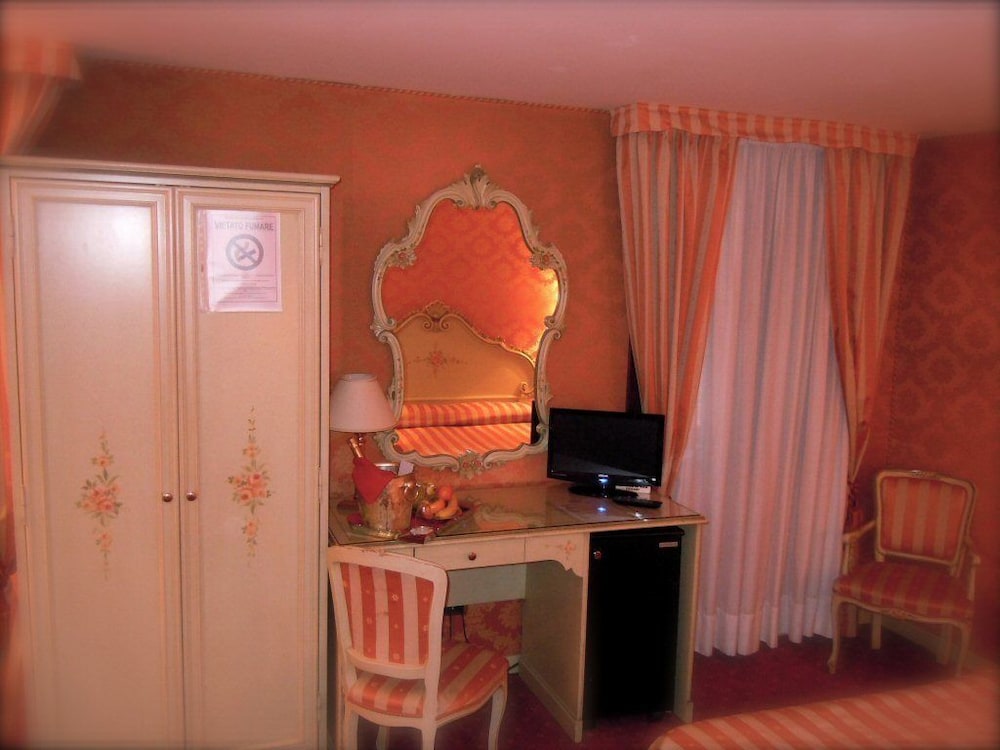 Hotel Lux 37/43