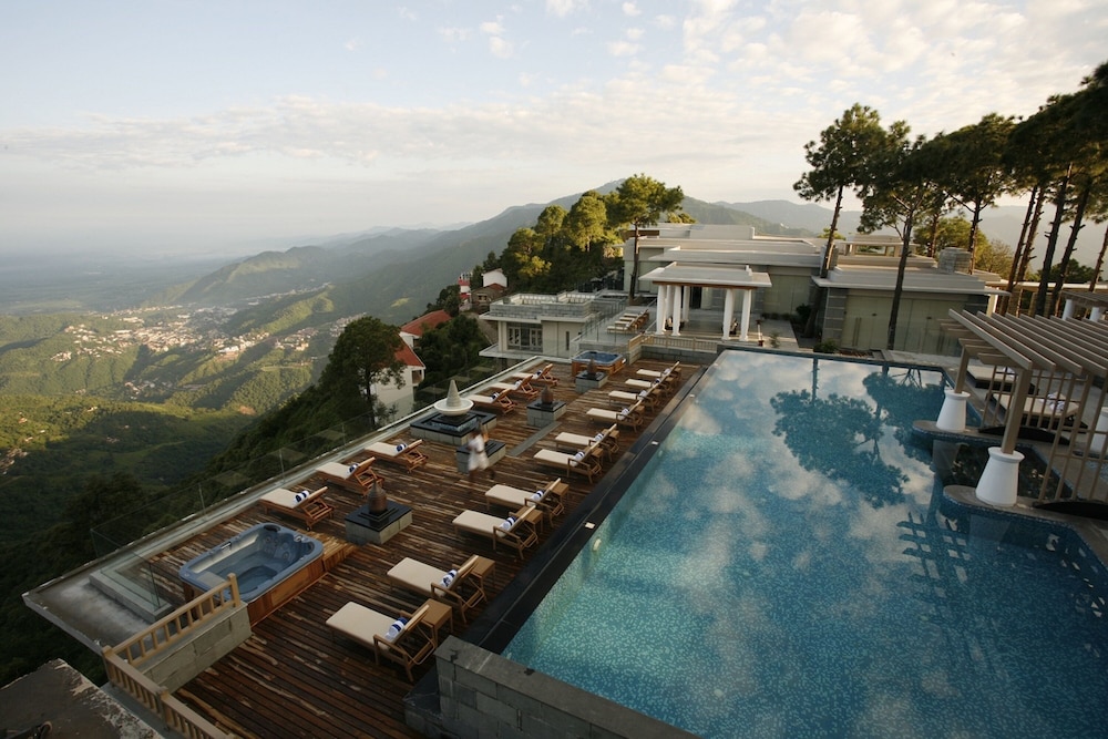 Moksha Himalaya Spa Resort 44/50