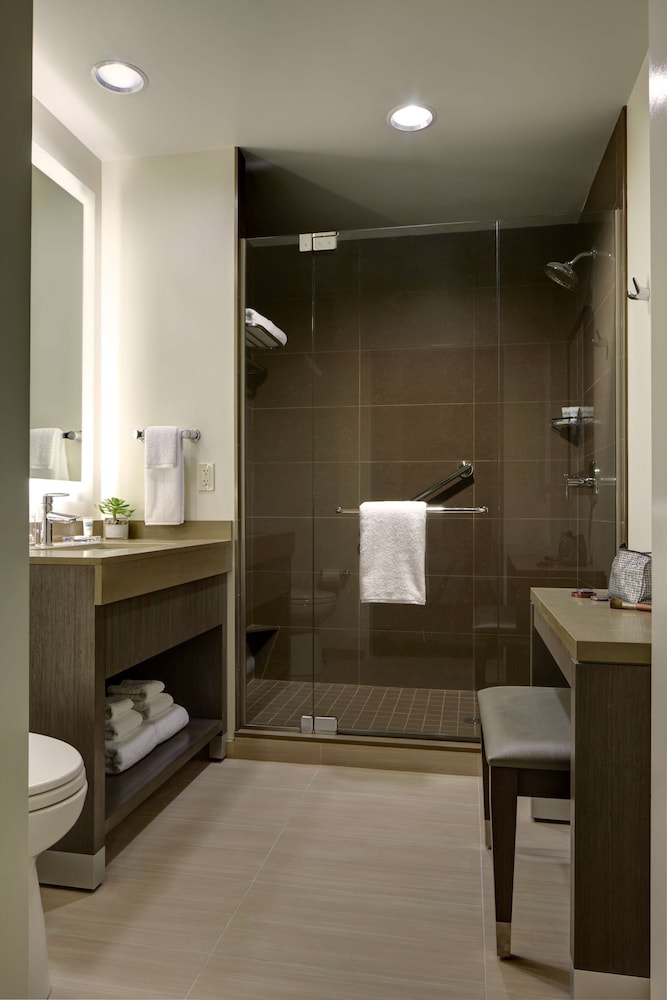 Hyatt House Indianapolis / Fishers 68/68