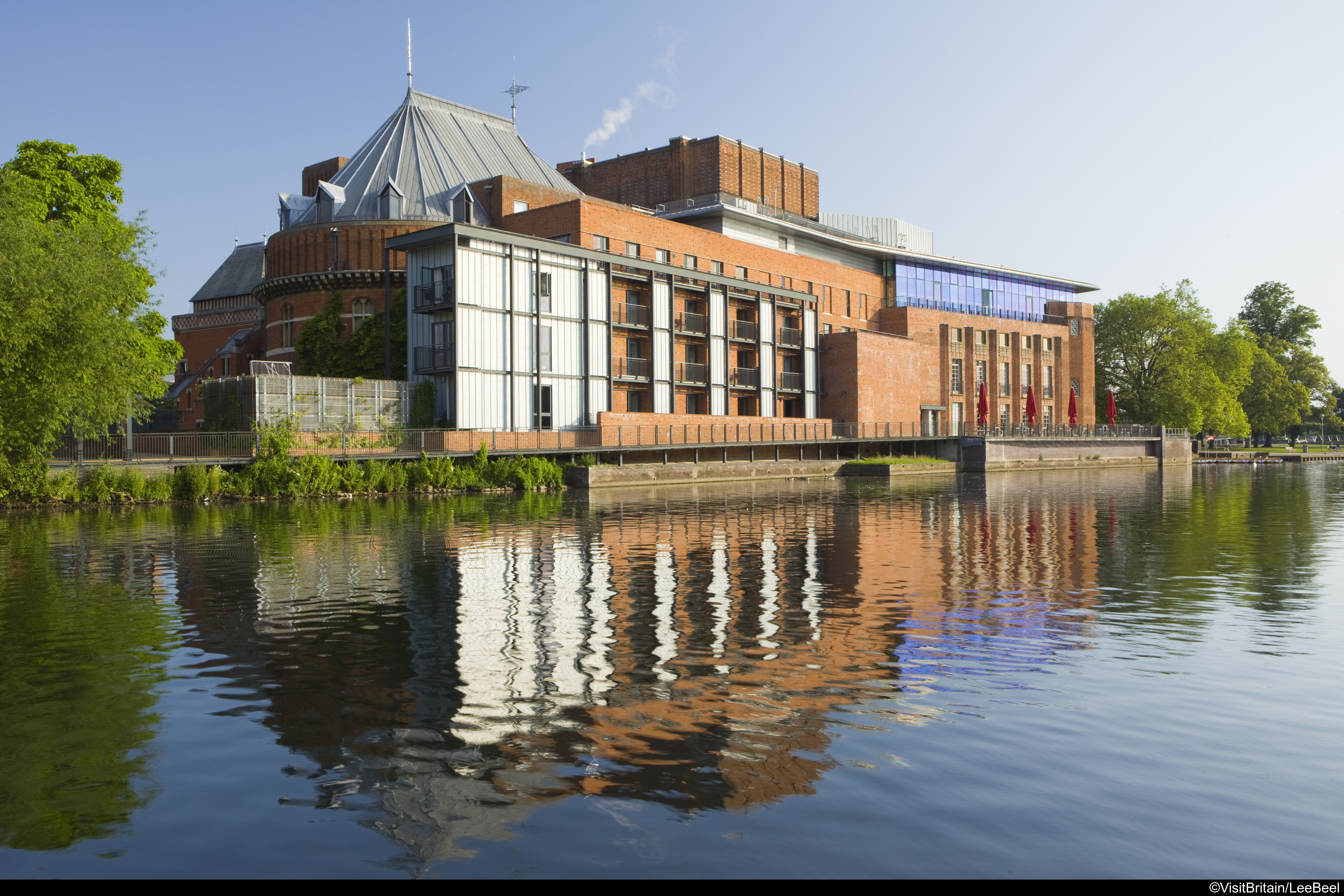 Holiday Inn Express Warwick Stratford Upon Avon 33/34