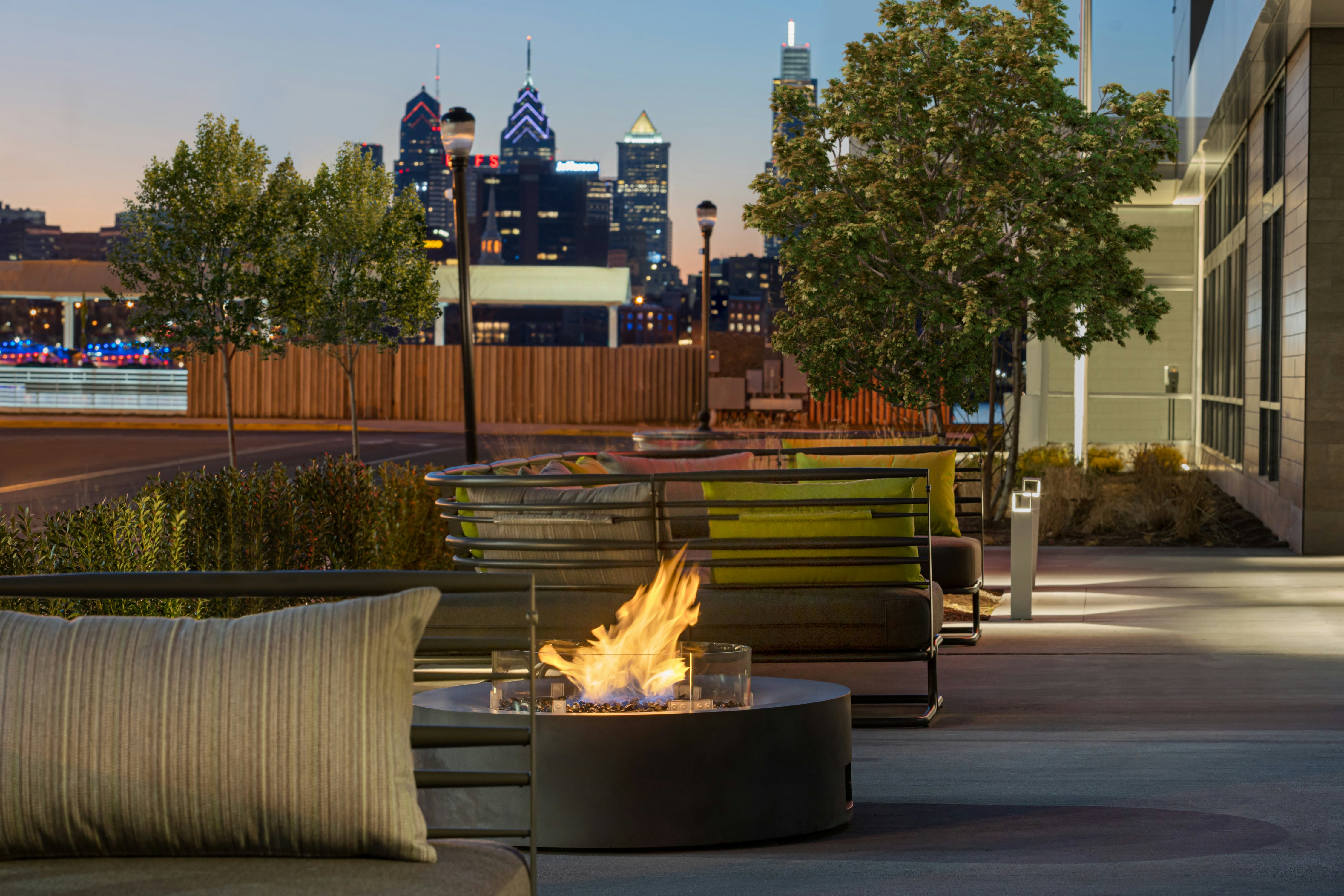 Hilton Garden Inn Camden Waterfront Philadelphia 52/53