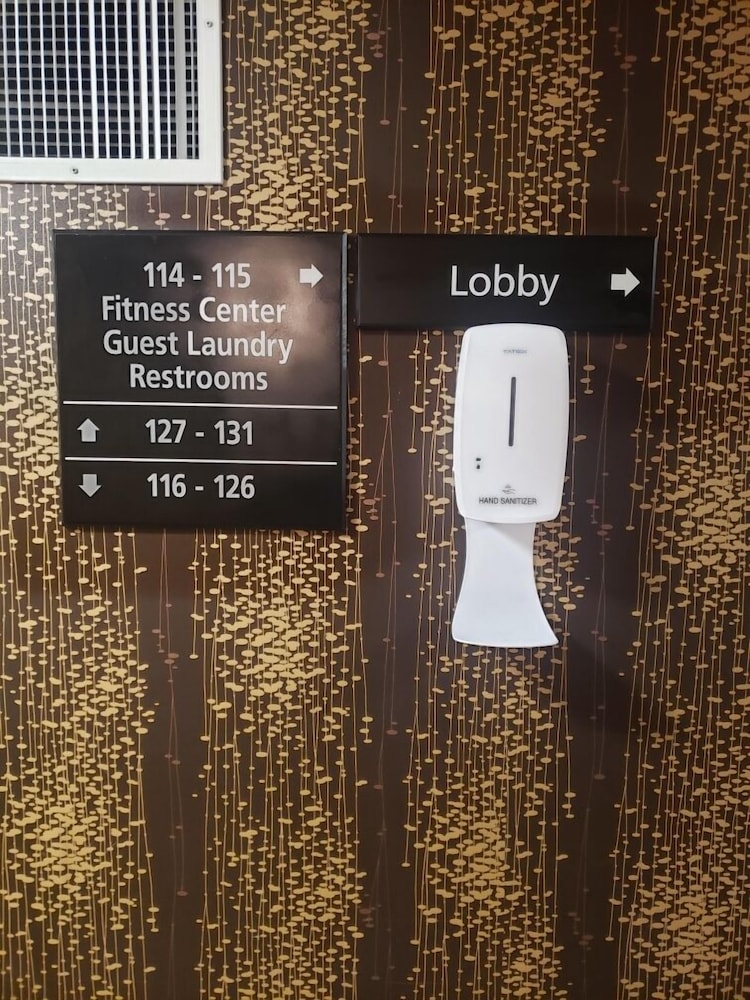 Hampton Inn Portland-Clackamas 20/39