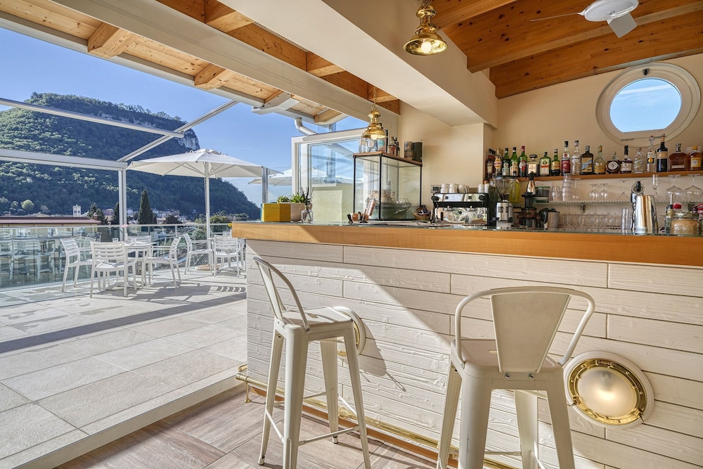 Sky Pool Hotel Sole Garda 48/68