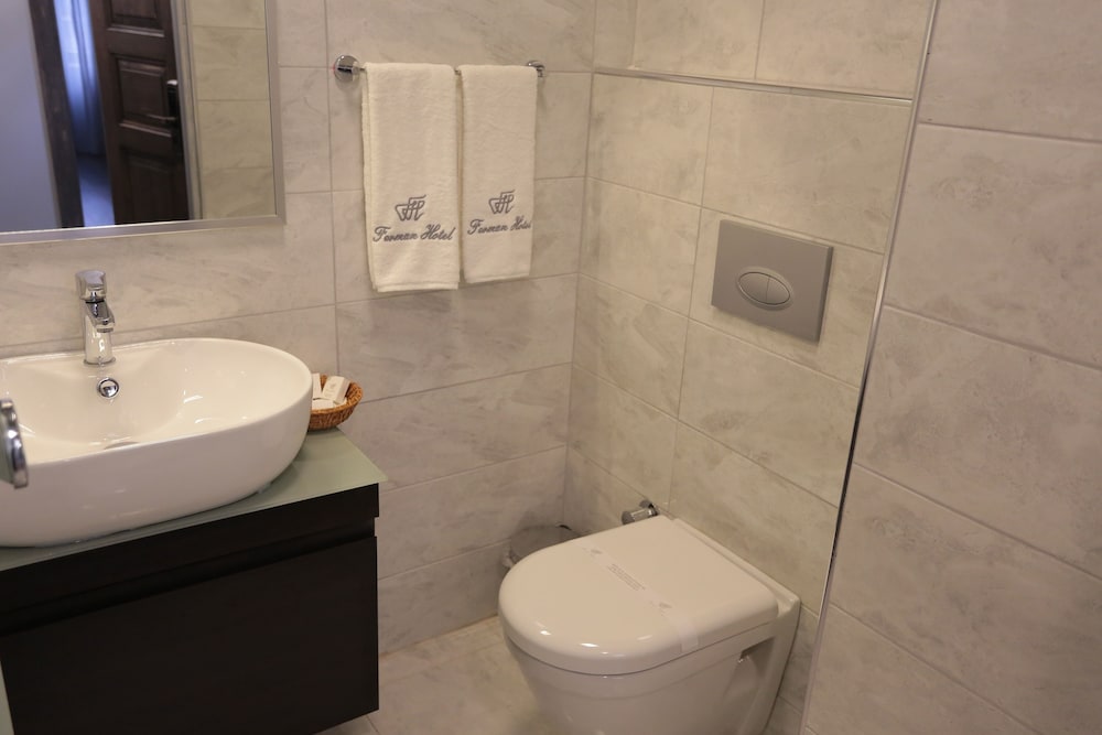 Ferman Pera Hotel 60/65