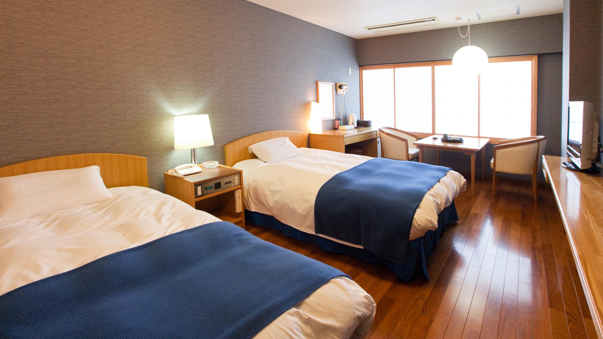 Western, Standard, Twin Beds, Smoking
