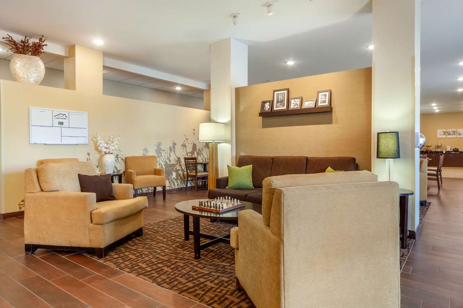 Mainstay Suites University 12/20
