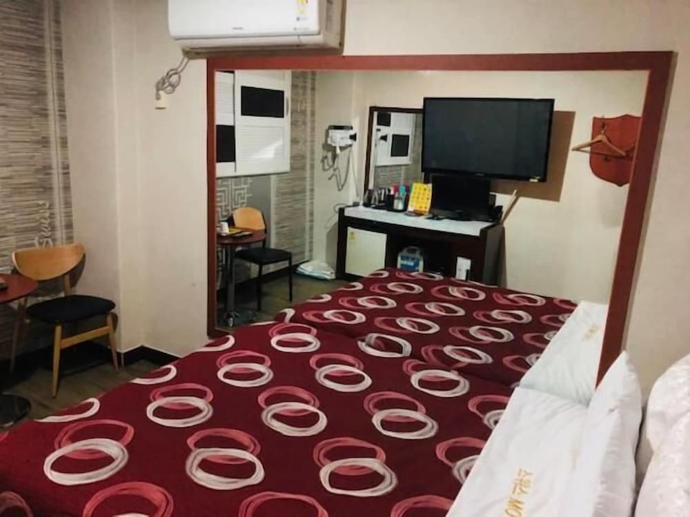 Swiss Motel 27/36
