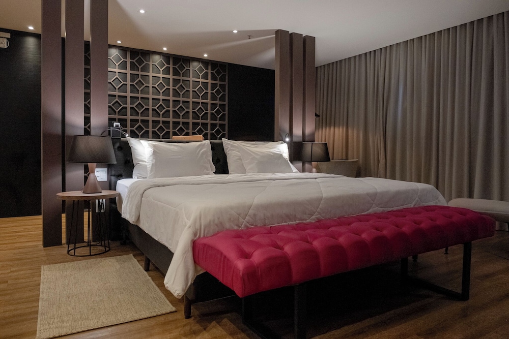 Qs Marista Stay and Hotel 13/49