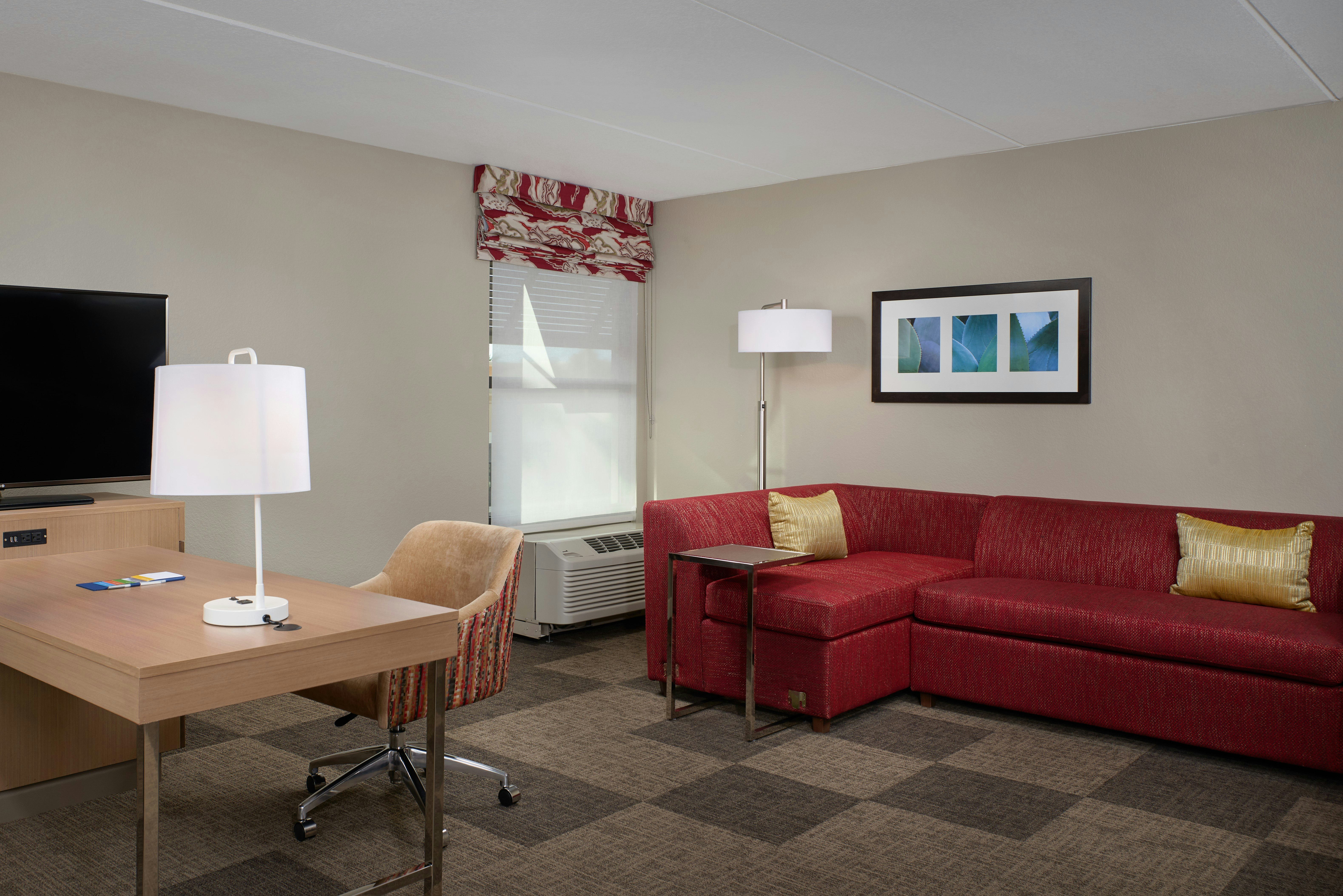 STUDIO, KING BED, ACCESSIBLE