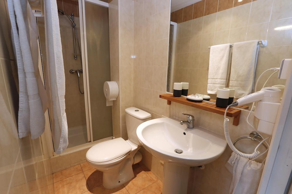 Hotel Alize Cannes 34/38
