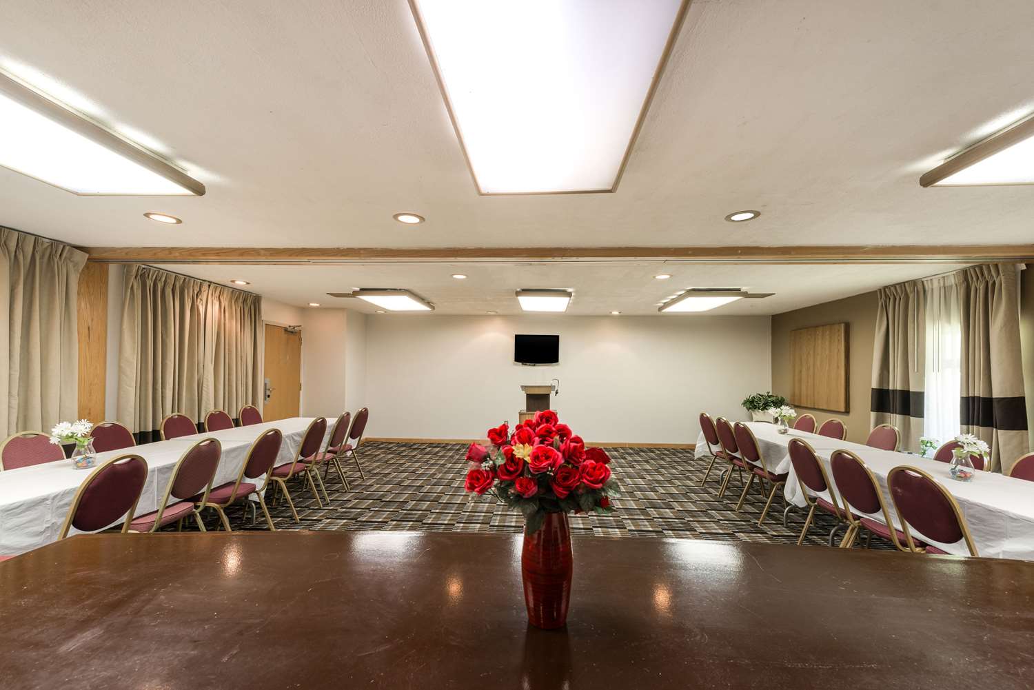 Quality Inn & Suites Portage Central 37/53