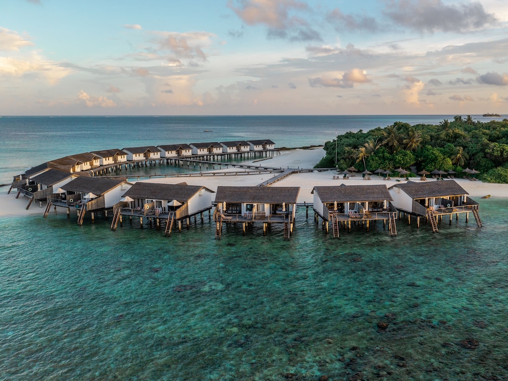NH Collection Maldives Reethi Resort 52/55