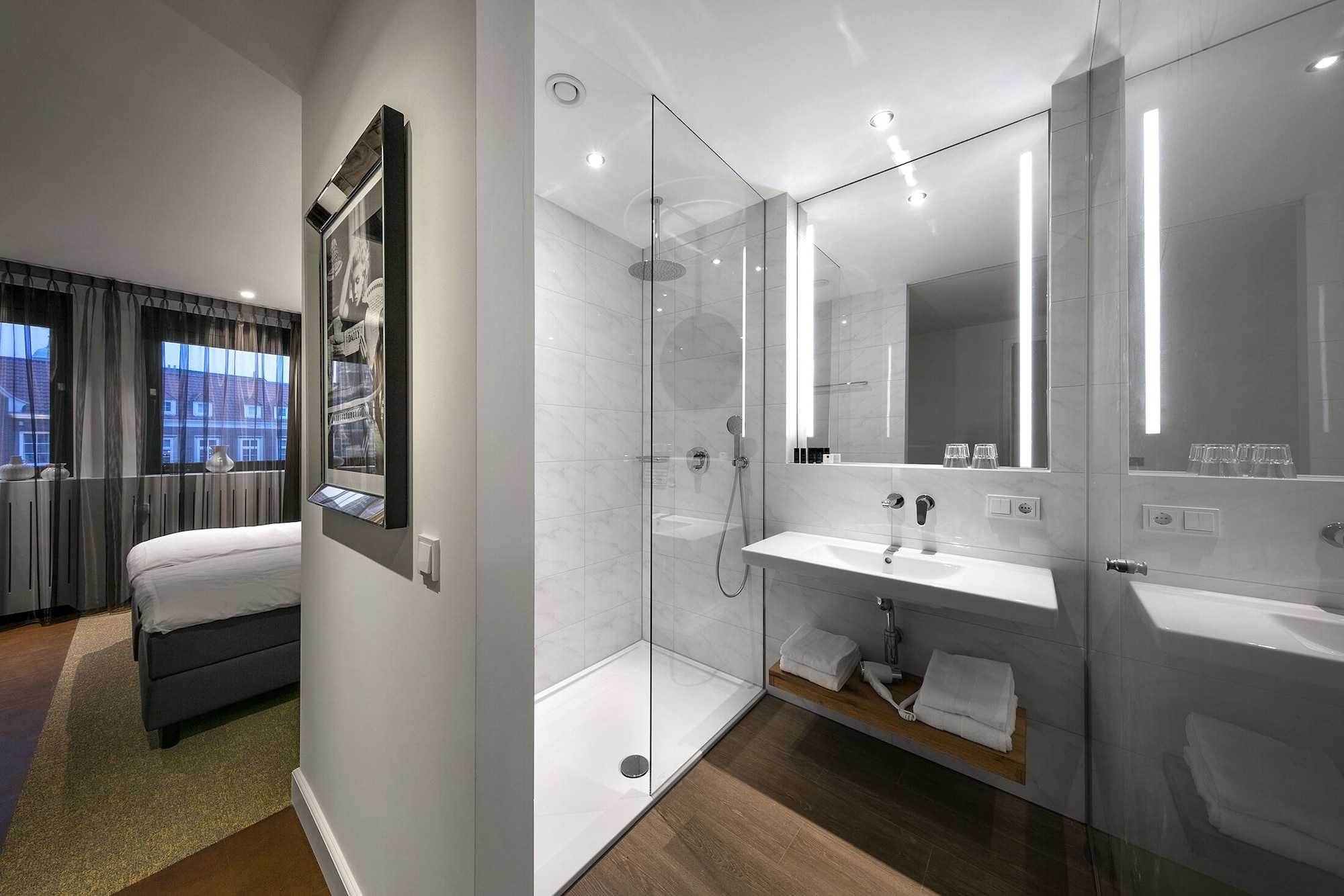 Deluxe, Twin Beds, Theaterhotel Venlo 3/4