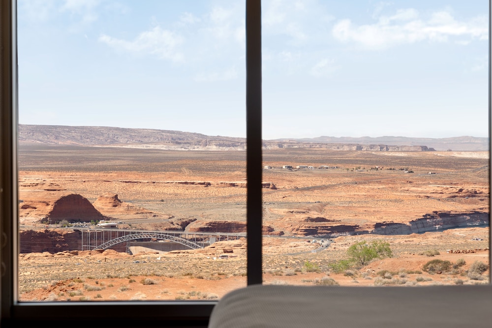 Hyatt Place Page/Lake Powell 19/64