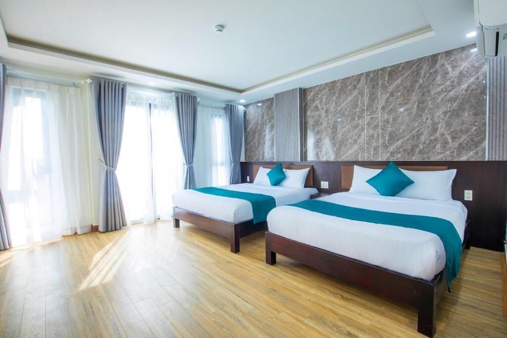 Manchester Hotel & Apartment 18/41