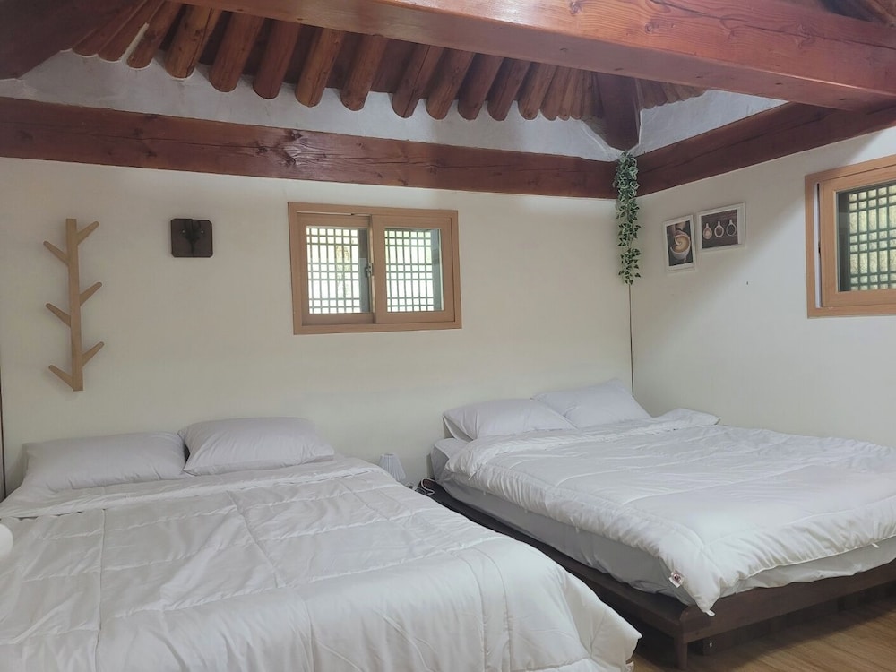 Gyeongju West Namsan Hanok Pension 14/50