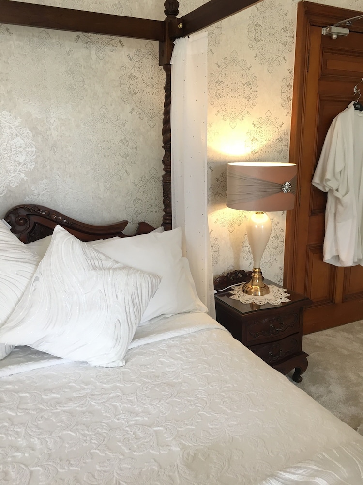 Ledgowan Lodge Hotel 16/72