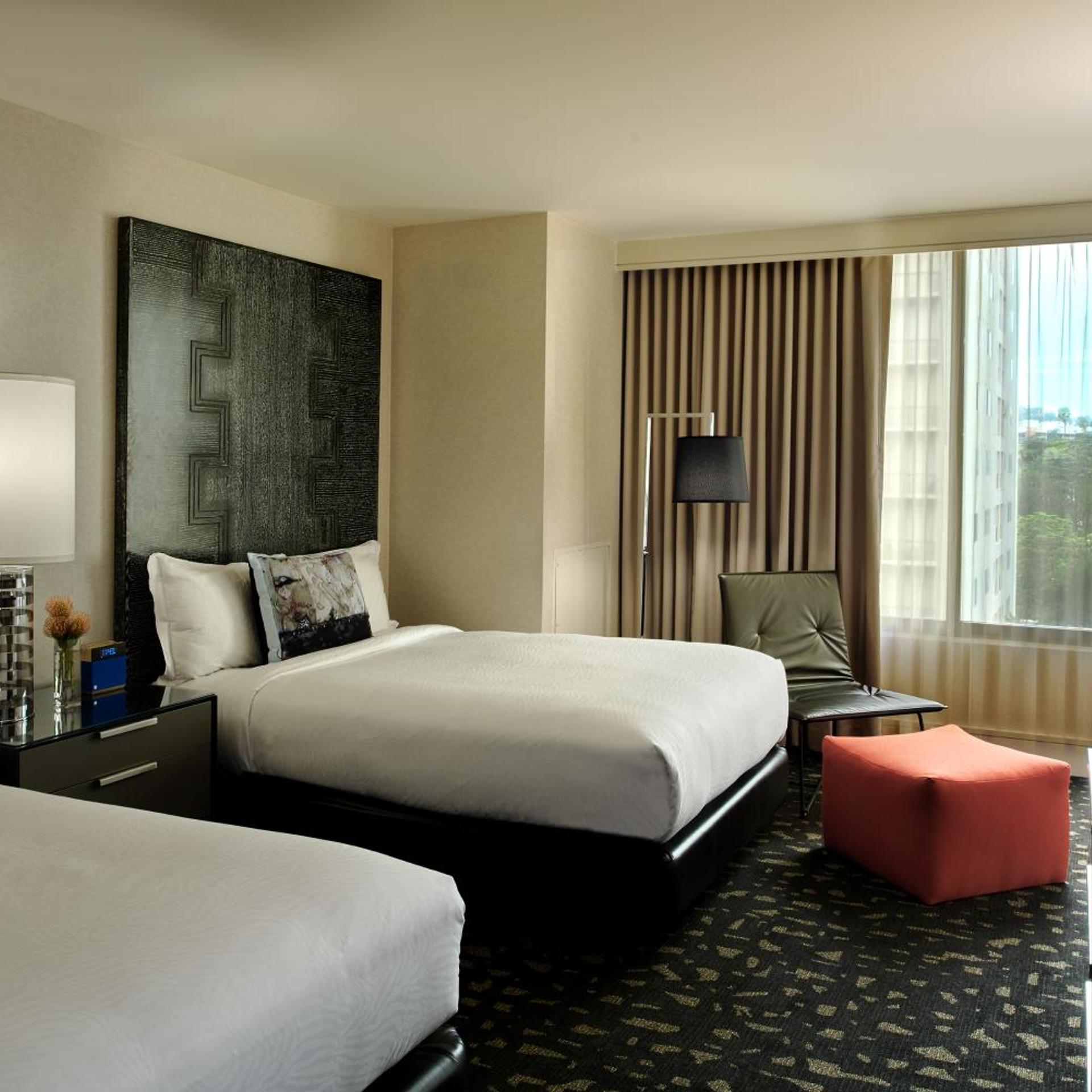 Essential, 2 Double Beds, Beverly Hills View