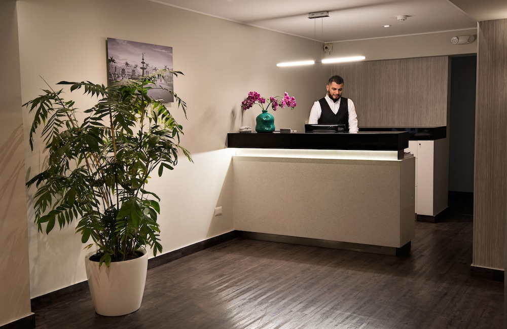 Mariel Hotel 2/53