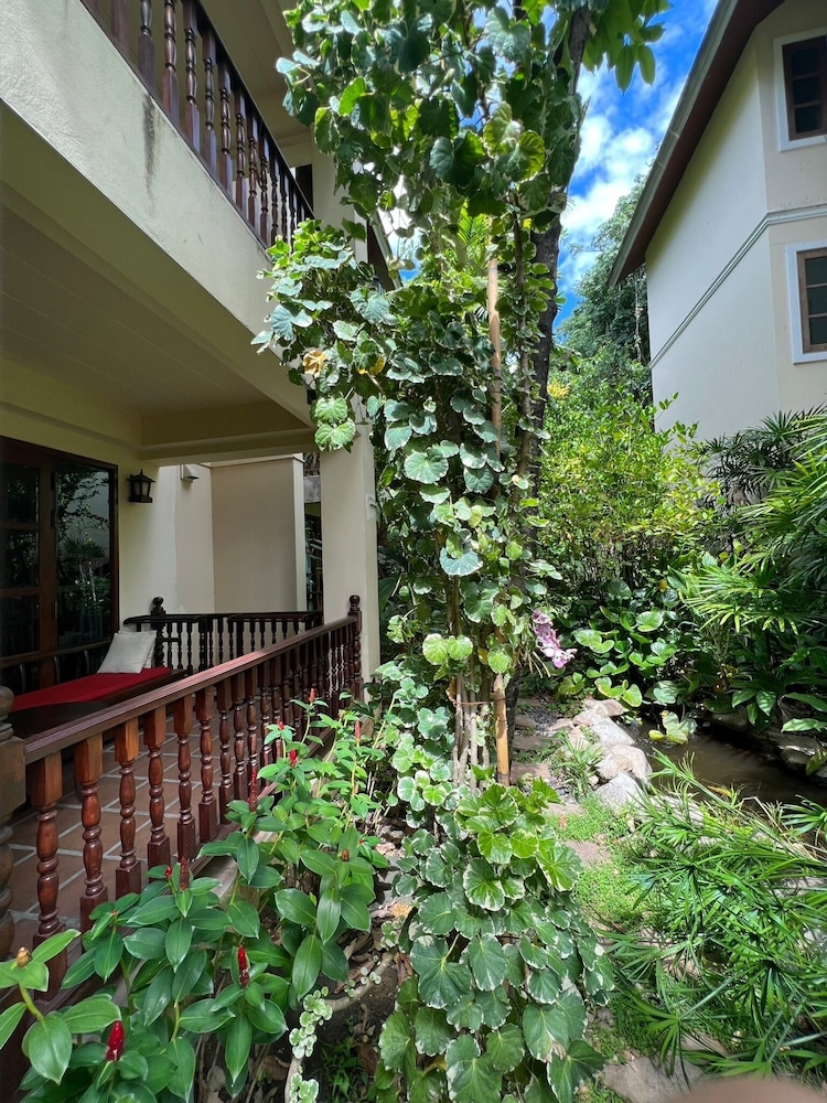 Shewe Wana Suite Resort 67/72