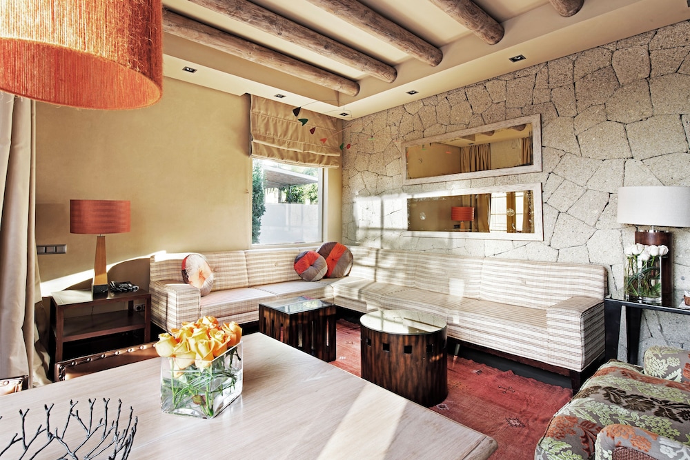 The Villas at Gran Hotel Bahia del Duque 30/50